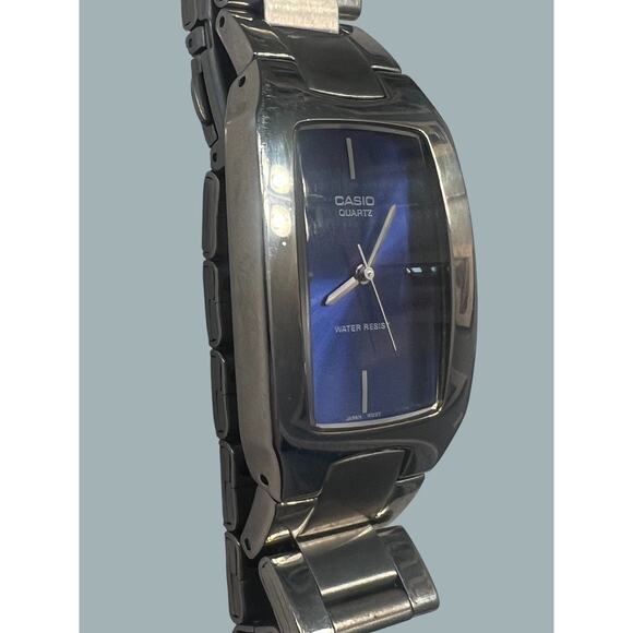 Casio MTP-1165 Blue Dial Stainless Steel Quartz Watch-Japan Movement-Mens-Silver - Picture 9 of 10